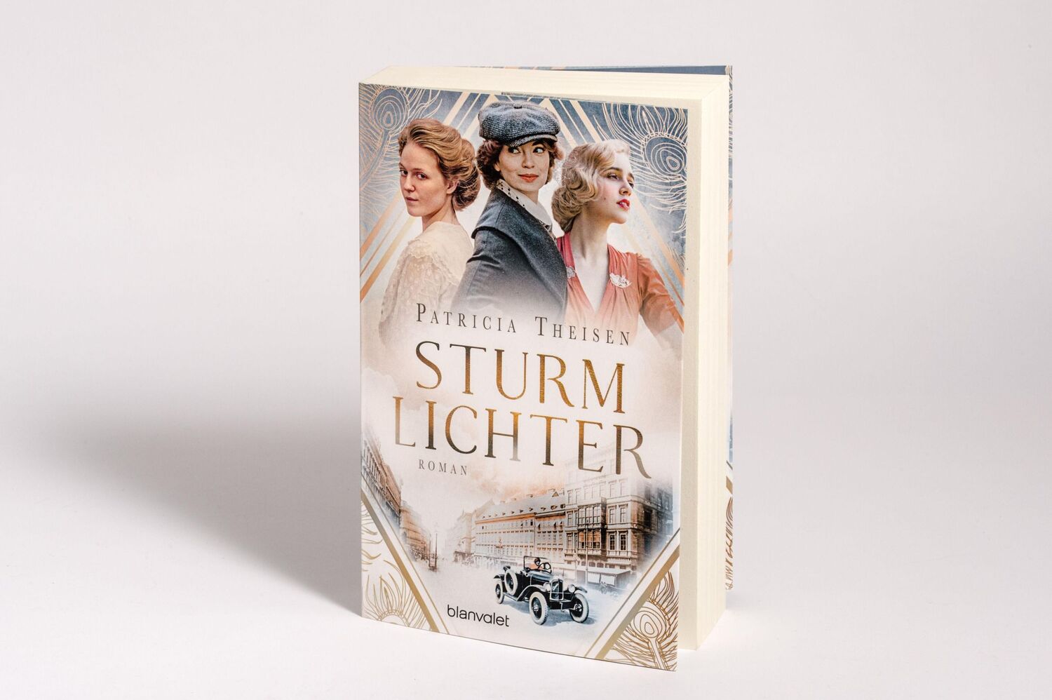 Bild: 9783734110368 | Sturmlichter | Roman | Patricia Theisen | Taschenbuch | 592 S. | 2023