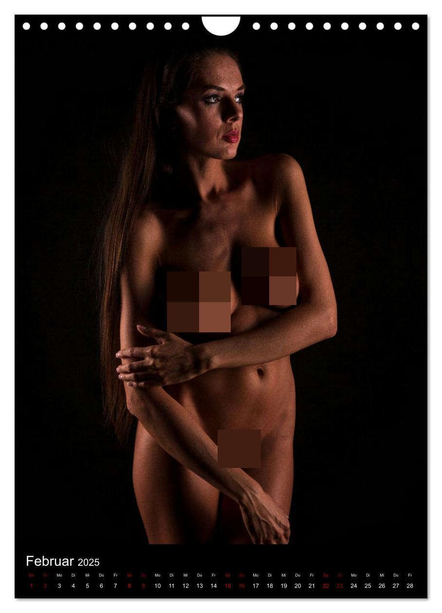 Bild: 9783435850945 | Beautiful Nudes (Wandkalender 2025 DIN A4 hoch), CALVENDO...