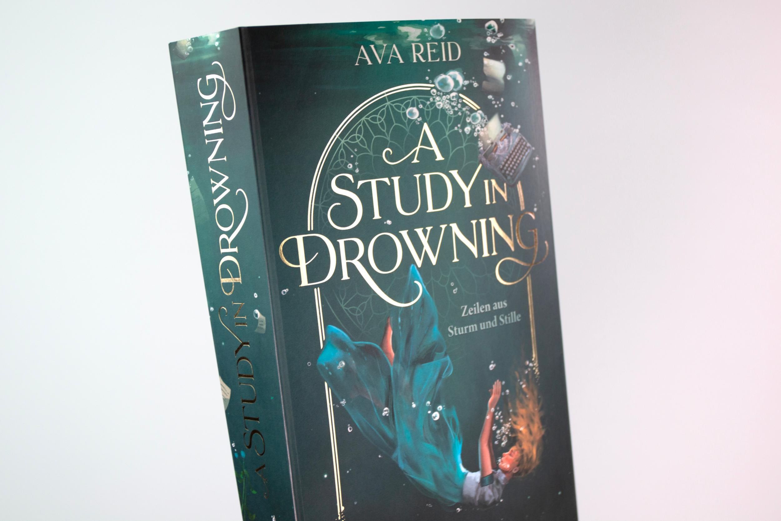 Bild: 9783743220010 | A Study in Drowning | Ava Reid | Taschenbuch | 464 S. | Deutsch | 2024