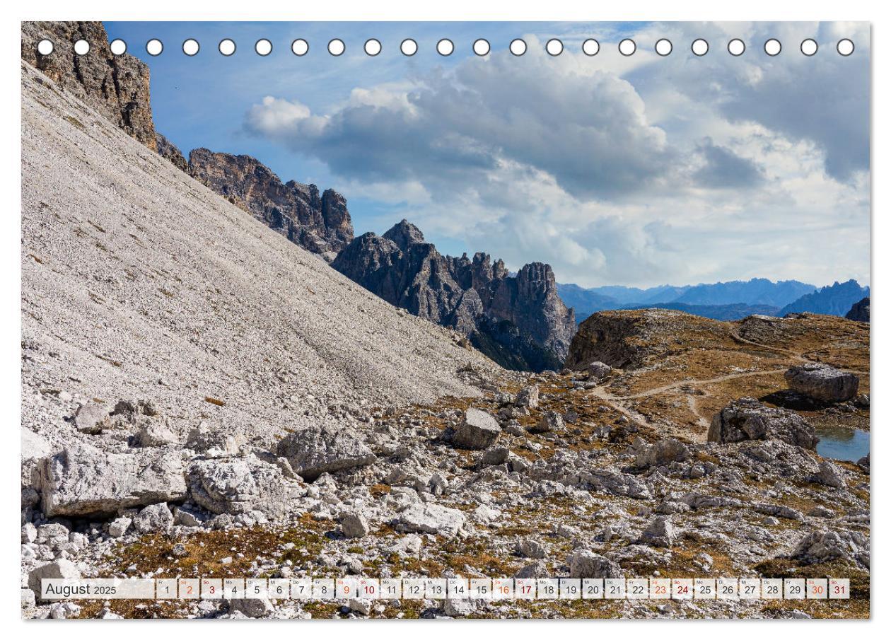 Bild: 9783383996672 | Bergwanderung Dolomiten rund um die Drei Zinnen (Tischkalender 2025...