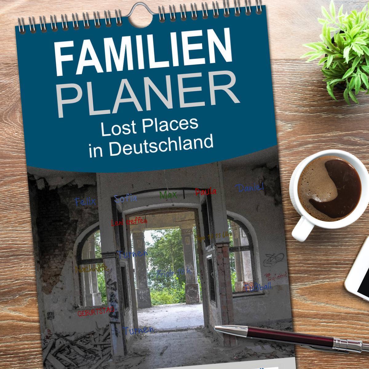 Bild: 9783457112557 | Familienplaner 2025 - Lost Places in Deutschland mit 5 Spalten...