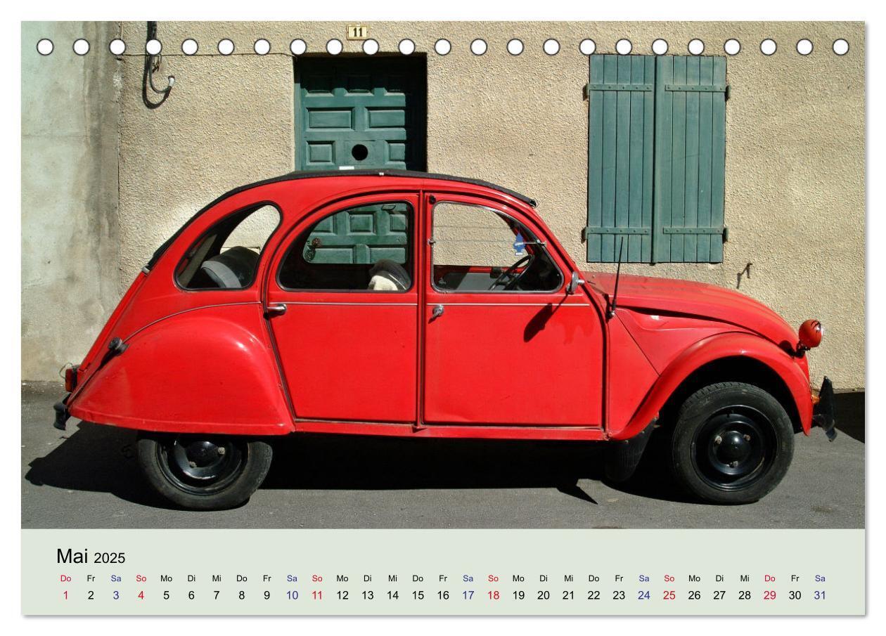 Bild: 9783383901256 | Traumautos in Rot (Tischkalender 2025 DIN A5 quer), CALVENDO...