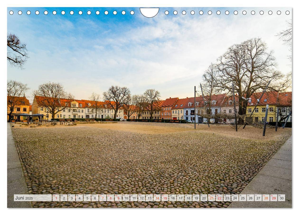 Bild: 9783435242085 | Neuruppin Impressionen (Wandkalender 2025 DIN A4 quer), CALVENDO...