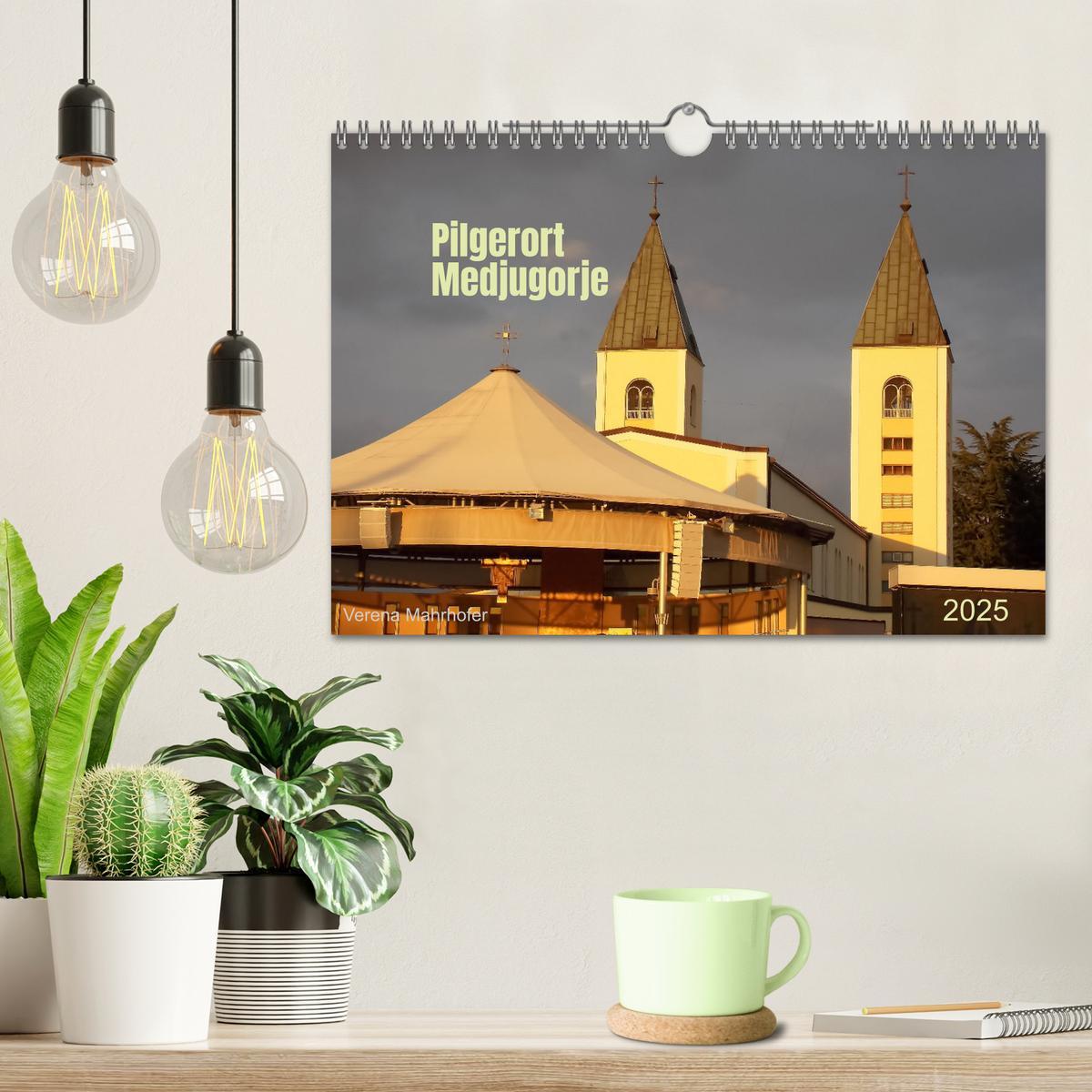 Bild: 9783383920356 | Pilgerort Medjugorje (Wandkalender 2025 DIN A4 quer), CALVENDO...