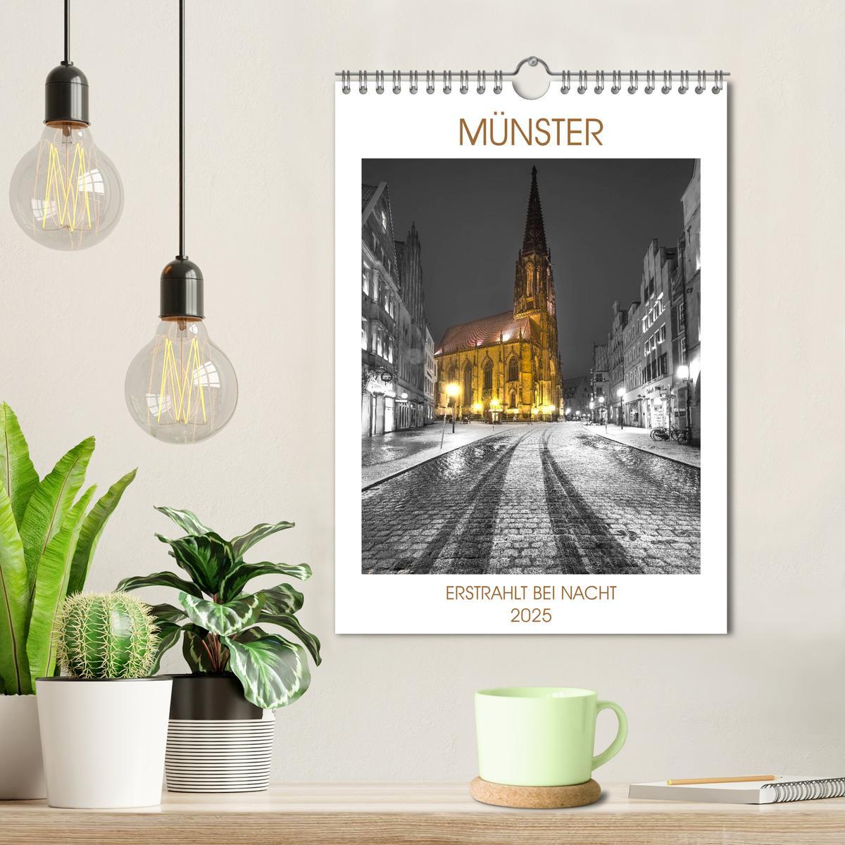 Bild: 9783435970155 | Münster - erstrahlt bei Nacht (Wandkalender 2025 DIN A4 hoch),...