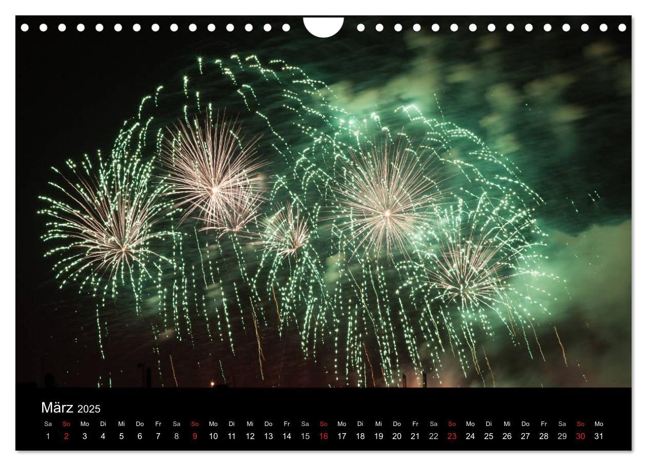 Bild: 9783435790180 | Feuerwerk (Wandkalender 2025 DIN A4 quer), CALVENDO Monatskalender