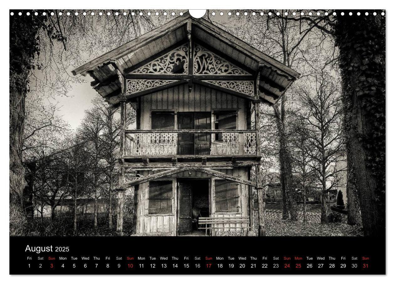 Bild: 9781325955602 | Abandoned Places Haunted Houses (Wall Calendar 2025 DIN A3...