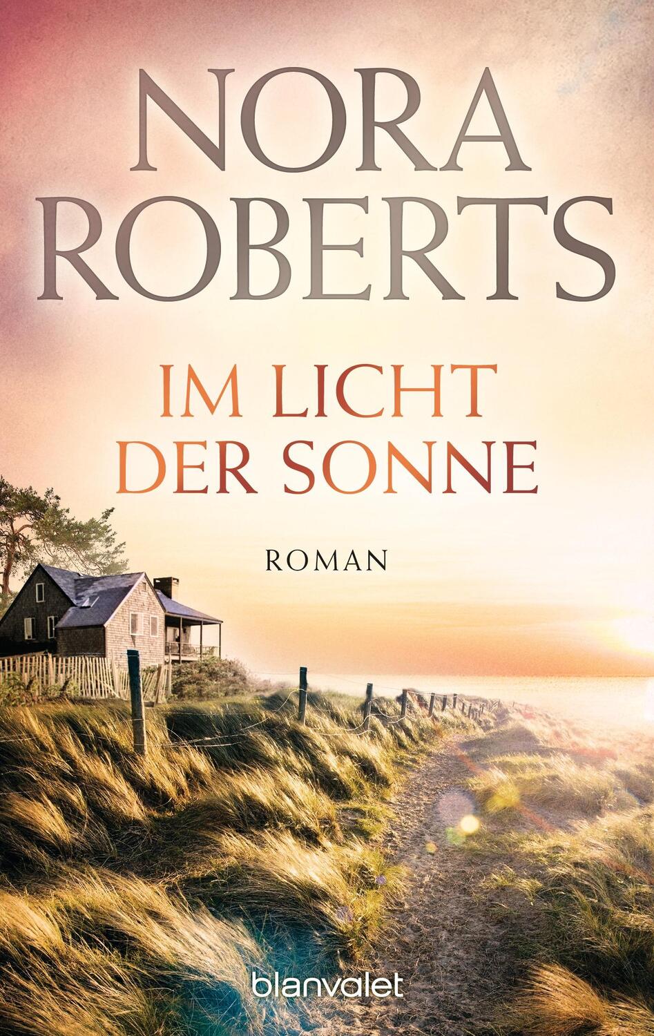 Cover: 9783442377305 | Im Licht der Sonne | Nora Roberts | Taschenbuch | Die Insel-Trilogie