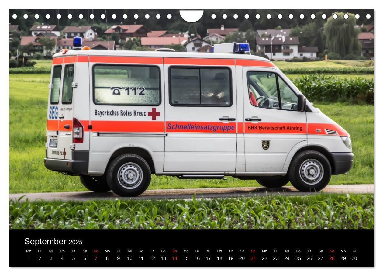 Bild: 9783435769377 | Einsatzfahrzeuge - Bayern (Wandkalender 2025 DIN A4 quer), CALVENDO...