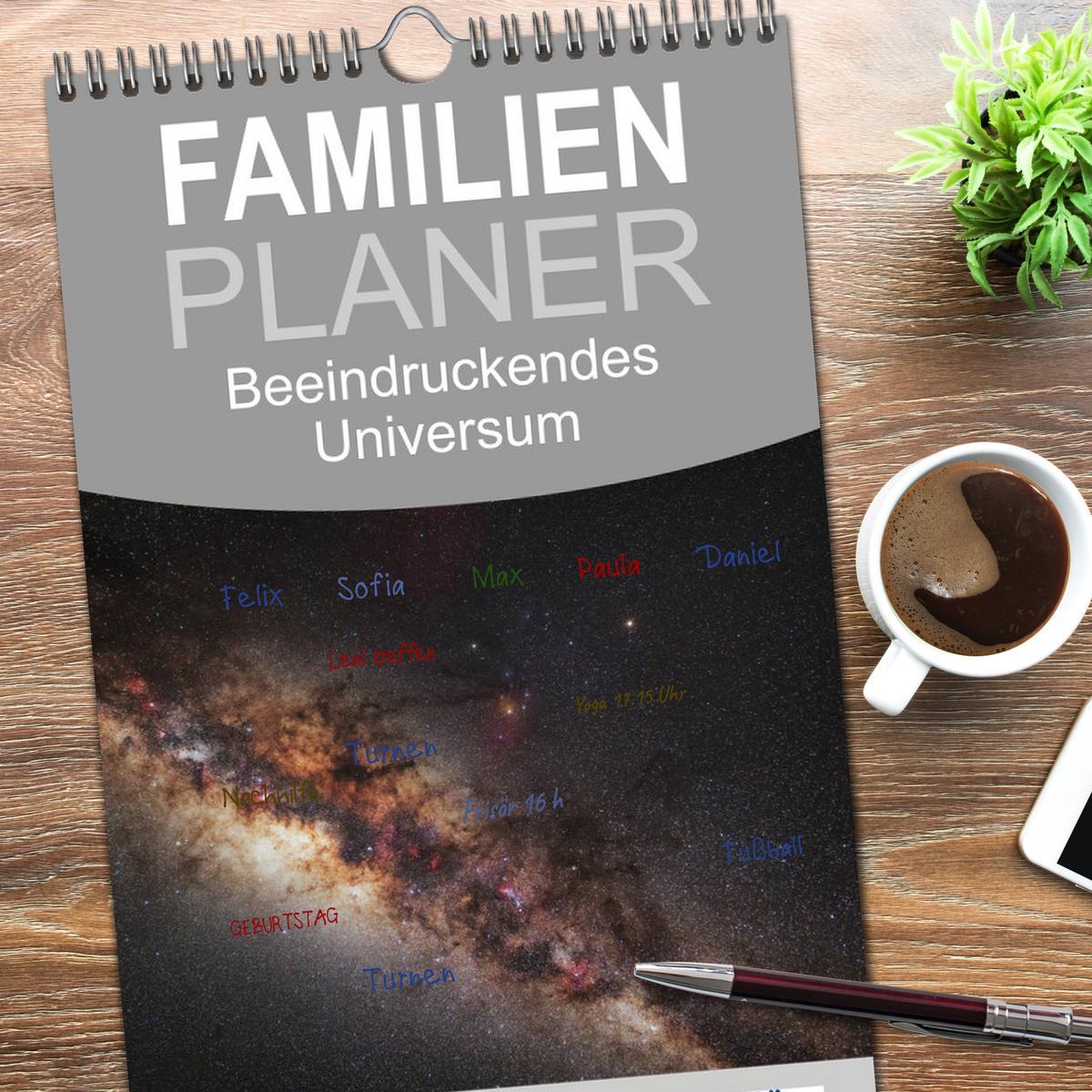 Bild: 9783457121962 | Familienplaner 2025 - Beeindruckendes Universum mit 5 Spalten...