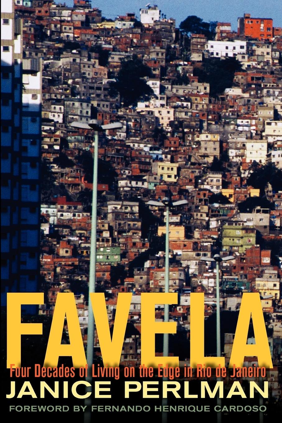 Cover: 9780199836833 | Favela | Four Decades of Living on the Edge in Rio de Janeiro | Buch