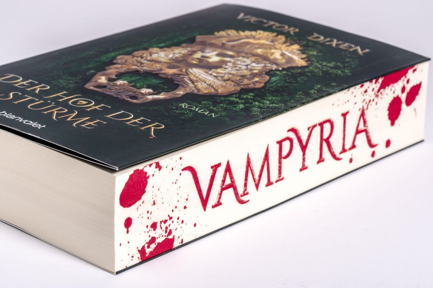 Bild: 9783734163494 | Vampyria - Der Hof der Stürme | Victor Dixen | Taschenbuch | 672 S.