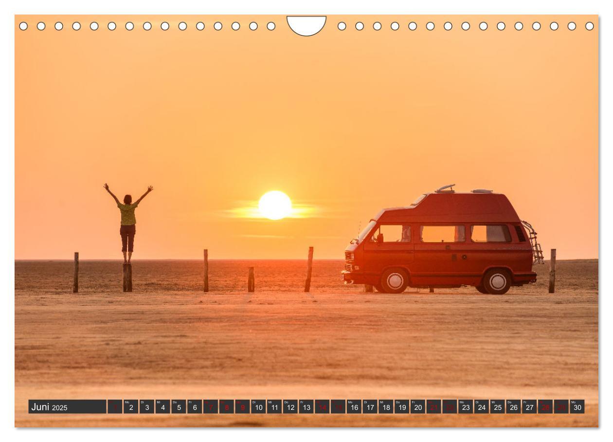 Bild: 9783383983184 | Vanlife - Glücklich auf vier Rädern (Wandkalender 2025 DIN A4...