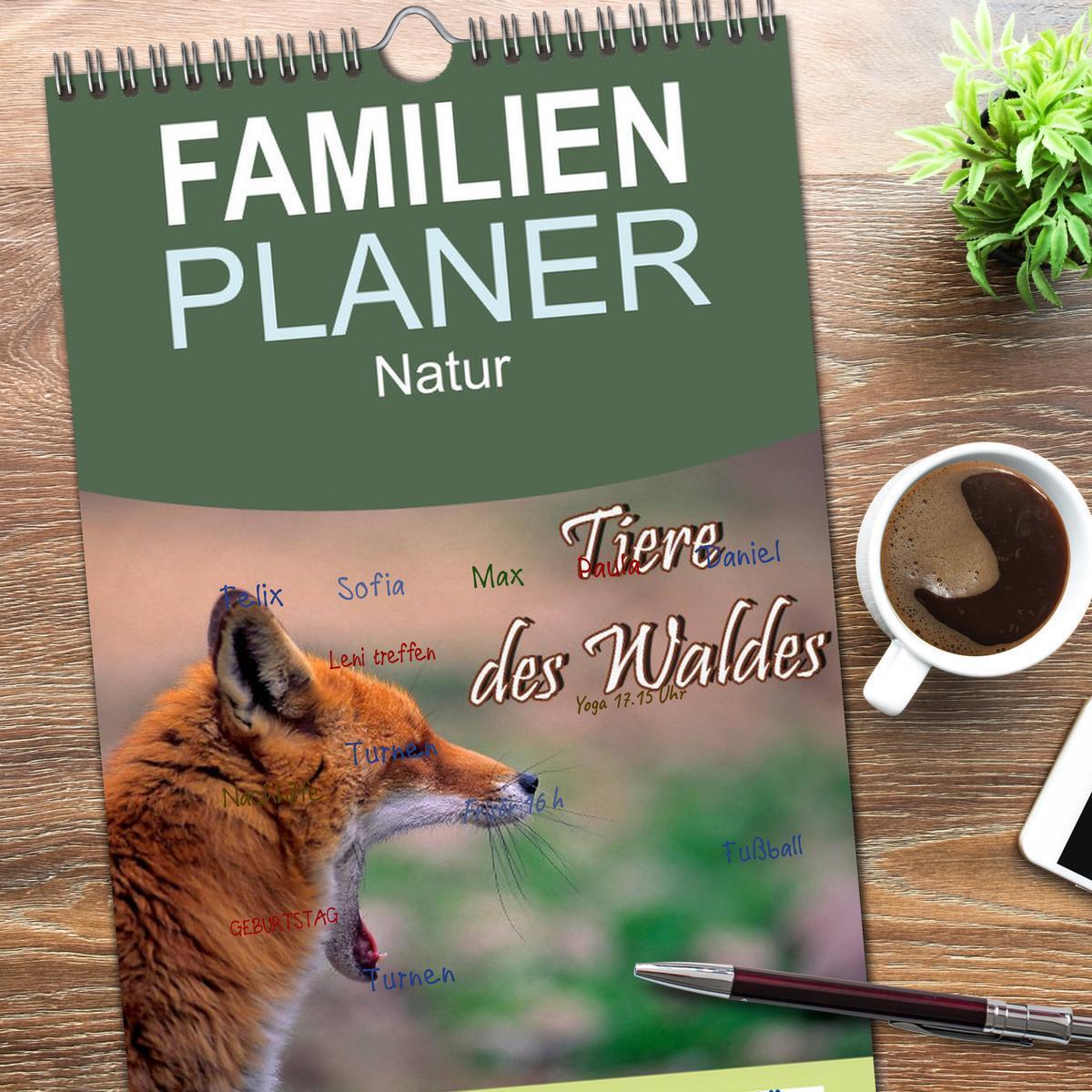 Bild: 9783457117606 | Familienplaner 2025 - Tiere des Waldes mit 5 Spalten (Wandkalender,...