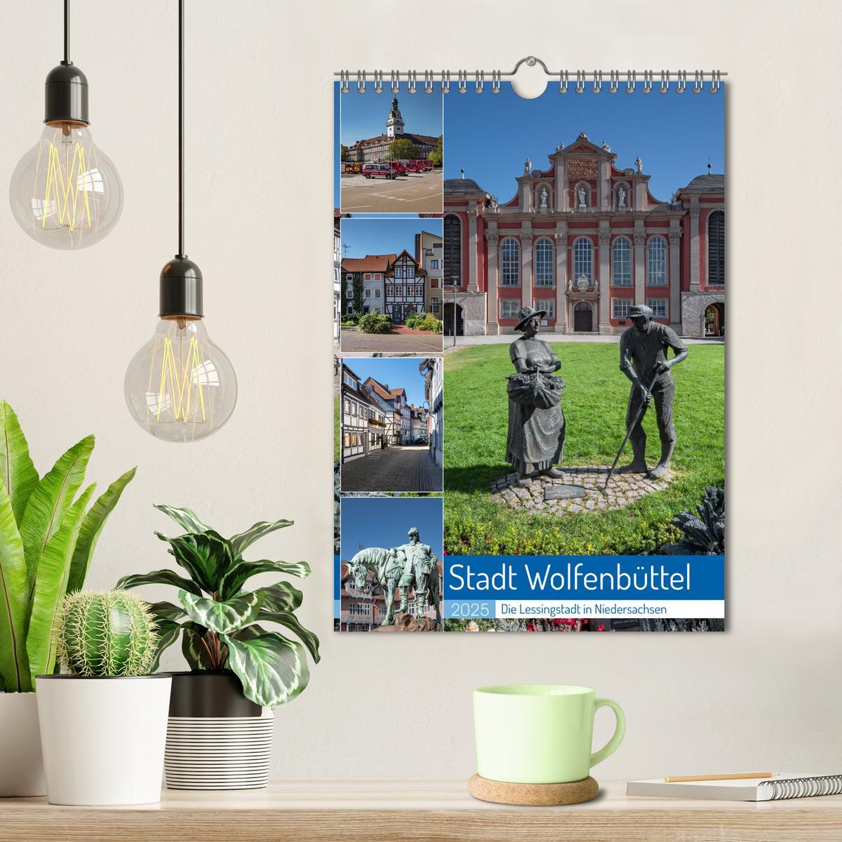 Bild: 9783435883936 | Stadt Wolfenbüttel (Wandkalender 2025 DIN A4 hoch), CALVENDO...