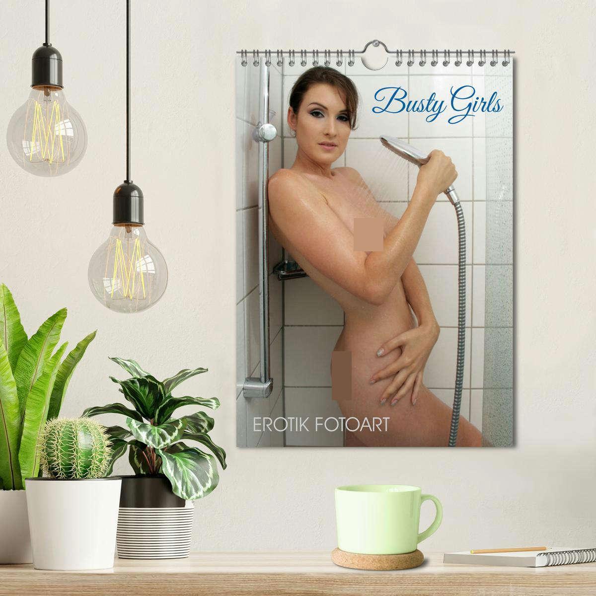 Bild: 9783435905850 | Erotik Fotoart - Busty Girls (Wandkalender 2025 DIN A4 hoch),...