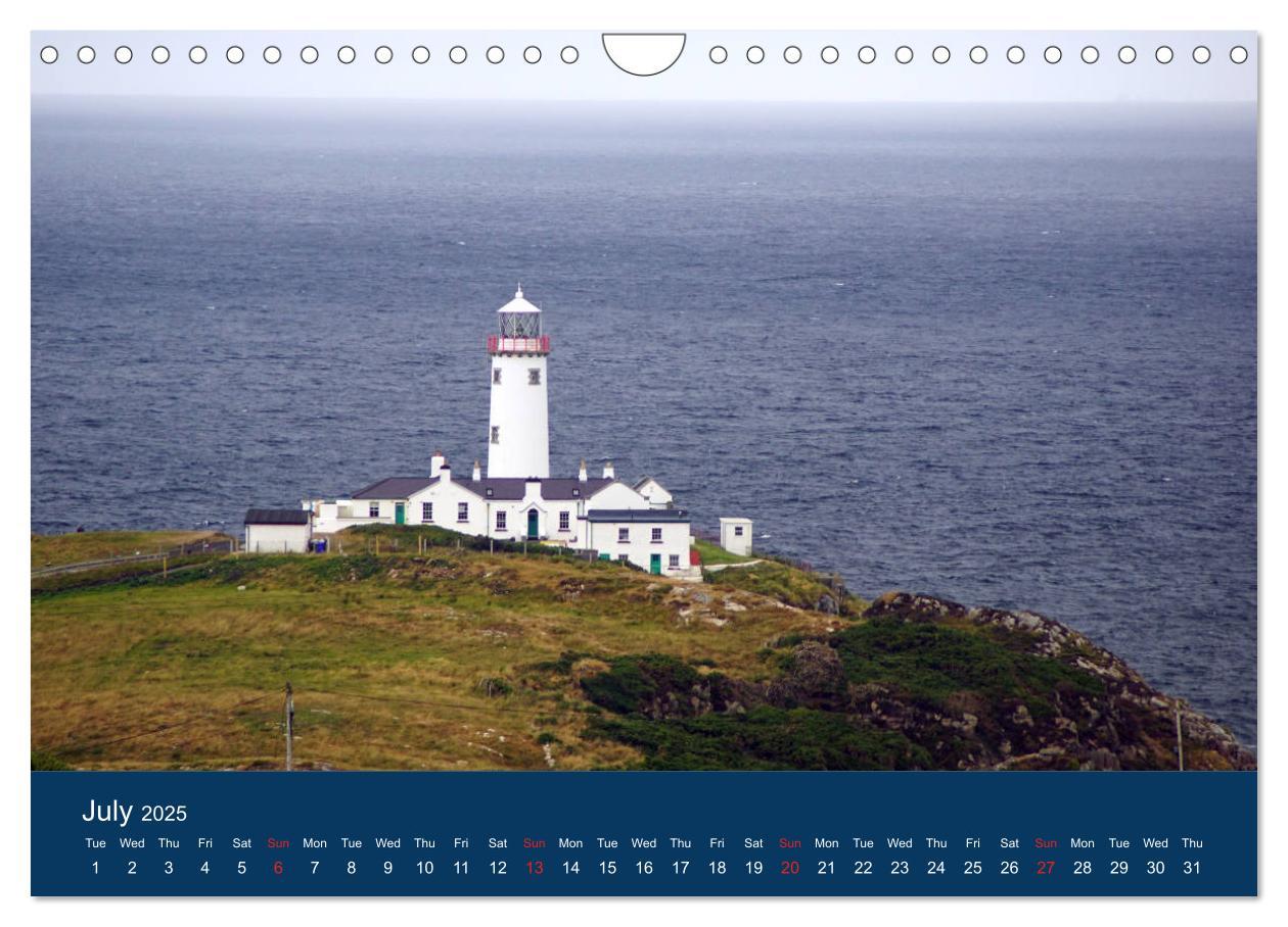 Bild: 9781325943982 | Irish Lighthouses - Beacons along Ireland's wild coast (Wall...