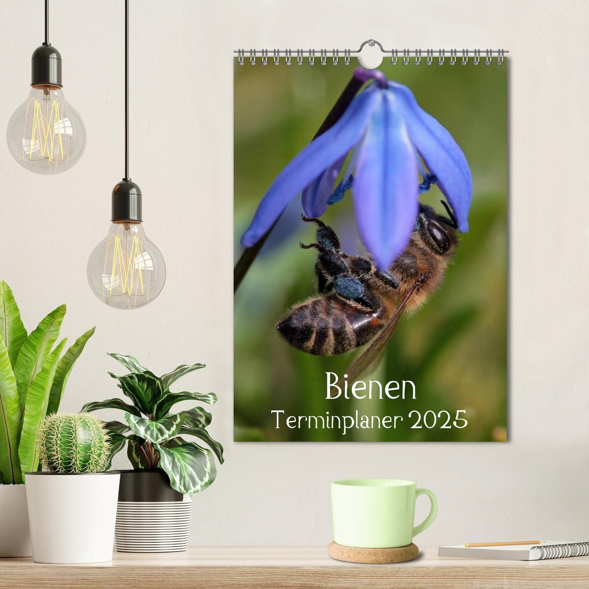 Bild: 9783457030813 | Bienen-Terminplaner 2025 (Wandkalender 2025 DIN A4 hoch), CALVENDO...