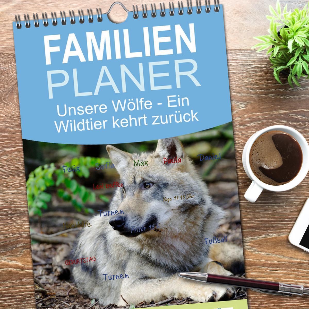 Bild: 9783457093887 | Familienplaner 2025 - Unsere Wölfe - Ein Wildtier kehrt zurück mit...