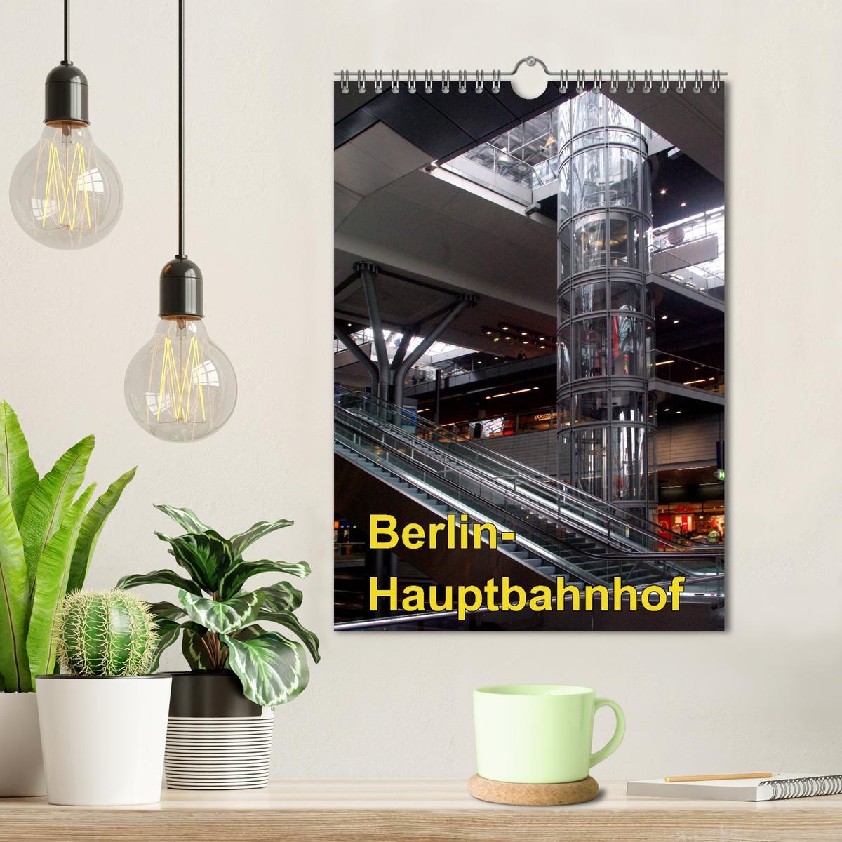 Bild: 9783457038758 | Hauptbahnhof Berlin (Wandkalender 2025 DIN A4 hoch), CALVENDO...