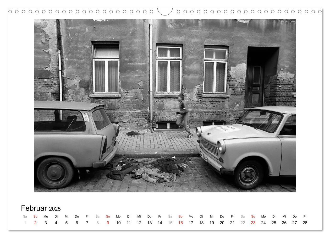 Bild: 9783435833023 | Aus - Zeit der Trabanten (Wandkalender 2025 DIN A3 quer), CALVENDO...