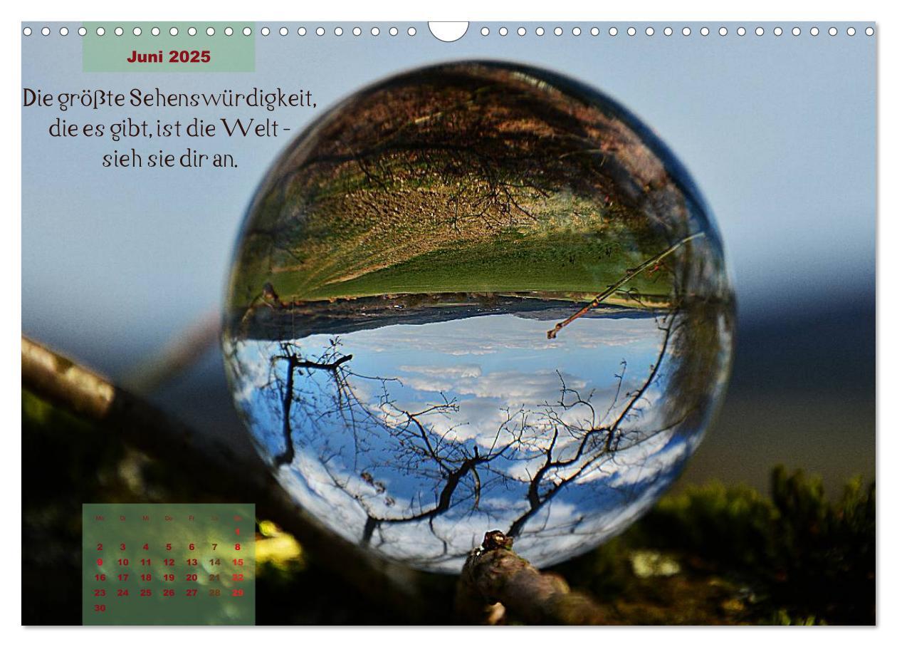 Bild: 9783435547340 | Die Welt in der Kugel (Wandkalender 2025 DIN A3 quer), CALVENDO...