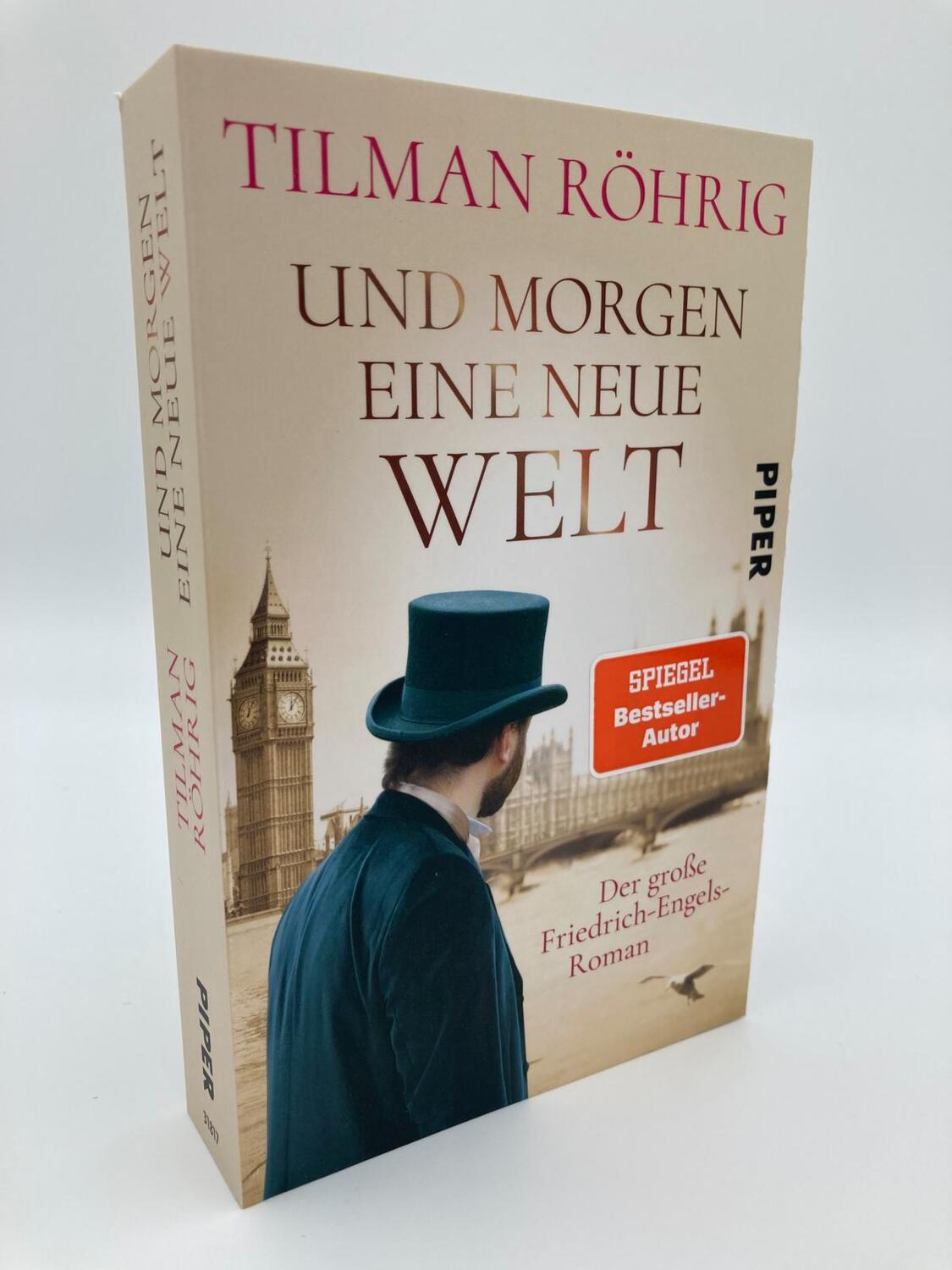 Bild: 9783492318174 | Und morgen eine neue Welt | Der große Friedrich-Engels-Roman | Röhrig