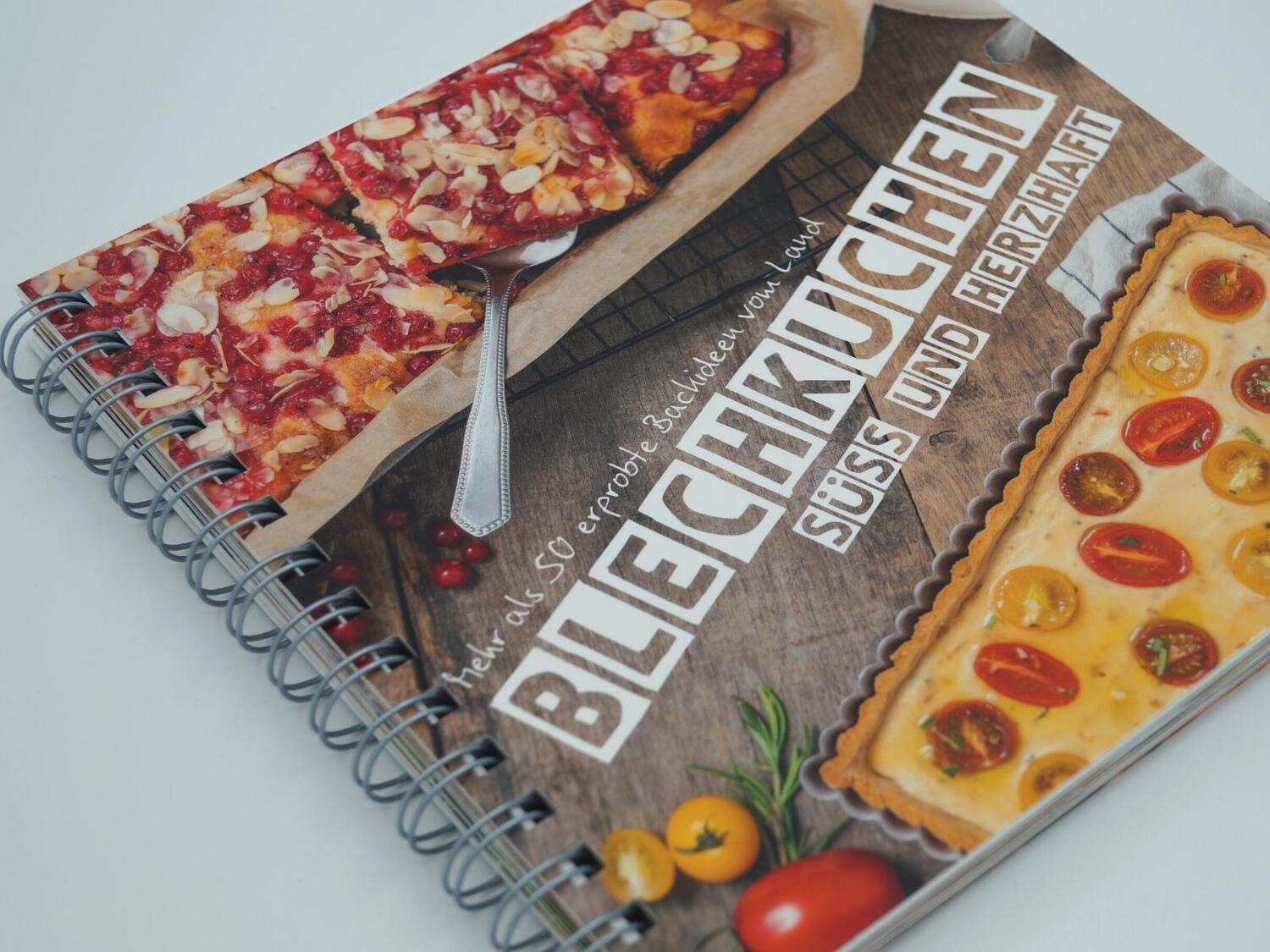 Bild: 9783784357591 | Blechkuchen: süß und herzhaft | Taschenbuch | 144 S. | Deutsch | 2023