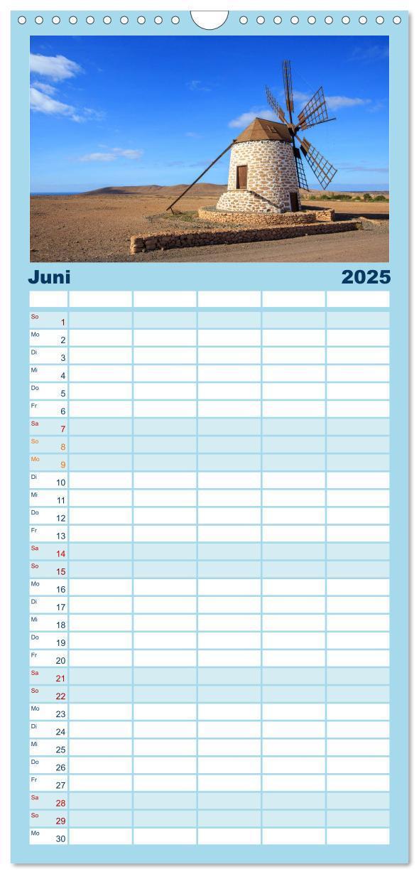 Bild: 9783457118290 | Familienplaner 2025 - Fuerteventura mit 5 Spalten (Wandkalender, 21...