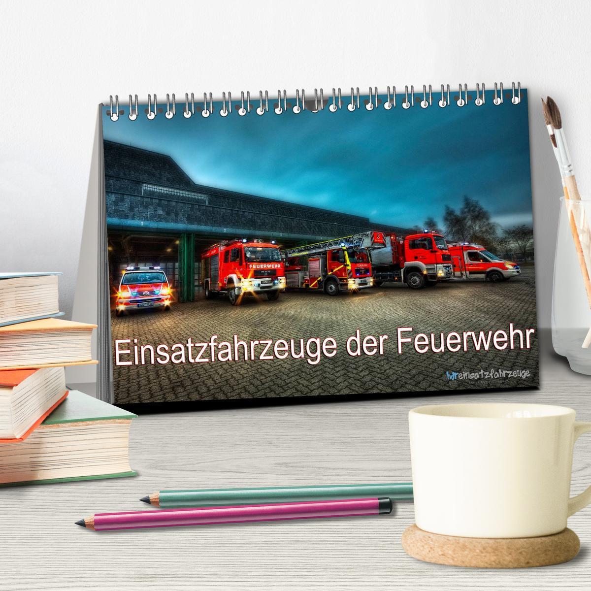 Bild: 9783435635139 | Einsatzfahrzeuge der Feuerwehr (Tischkalender 2025 DIN A5 quer),...