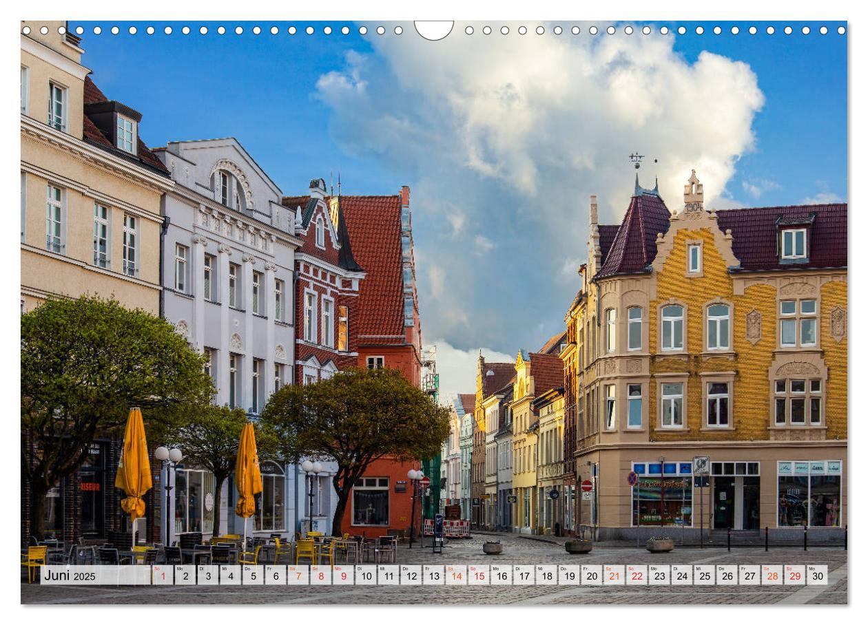 Bild: 9783435241712 | Güstrow Impressionen (Wandkalender 2025 DIN A3 quer), CALVENDO...