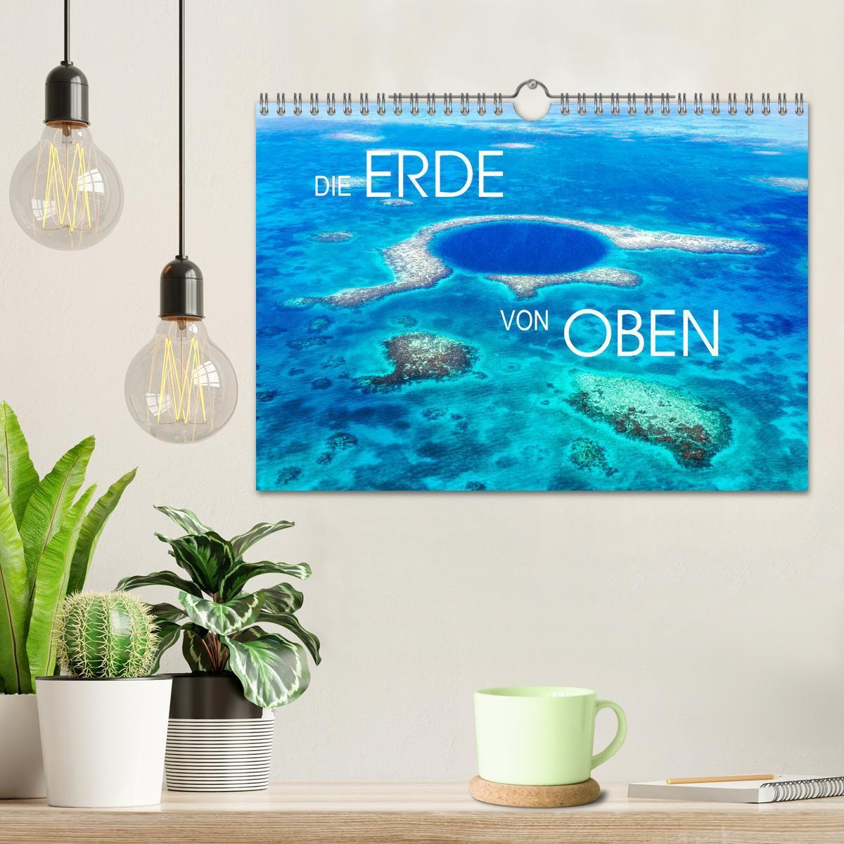 Bild: 9783435042227 | Die Erde von Oben - Earth from above (Wandkalender 2025 DIN A4...