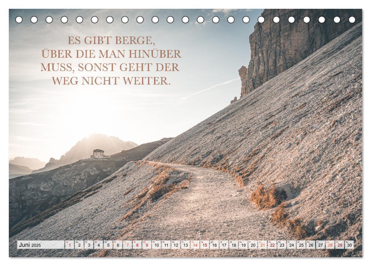 Bild: 9783383996818 | Berge und Sprüche zur Motivation und Inspiration (Tischkalender...