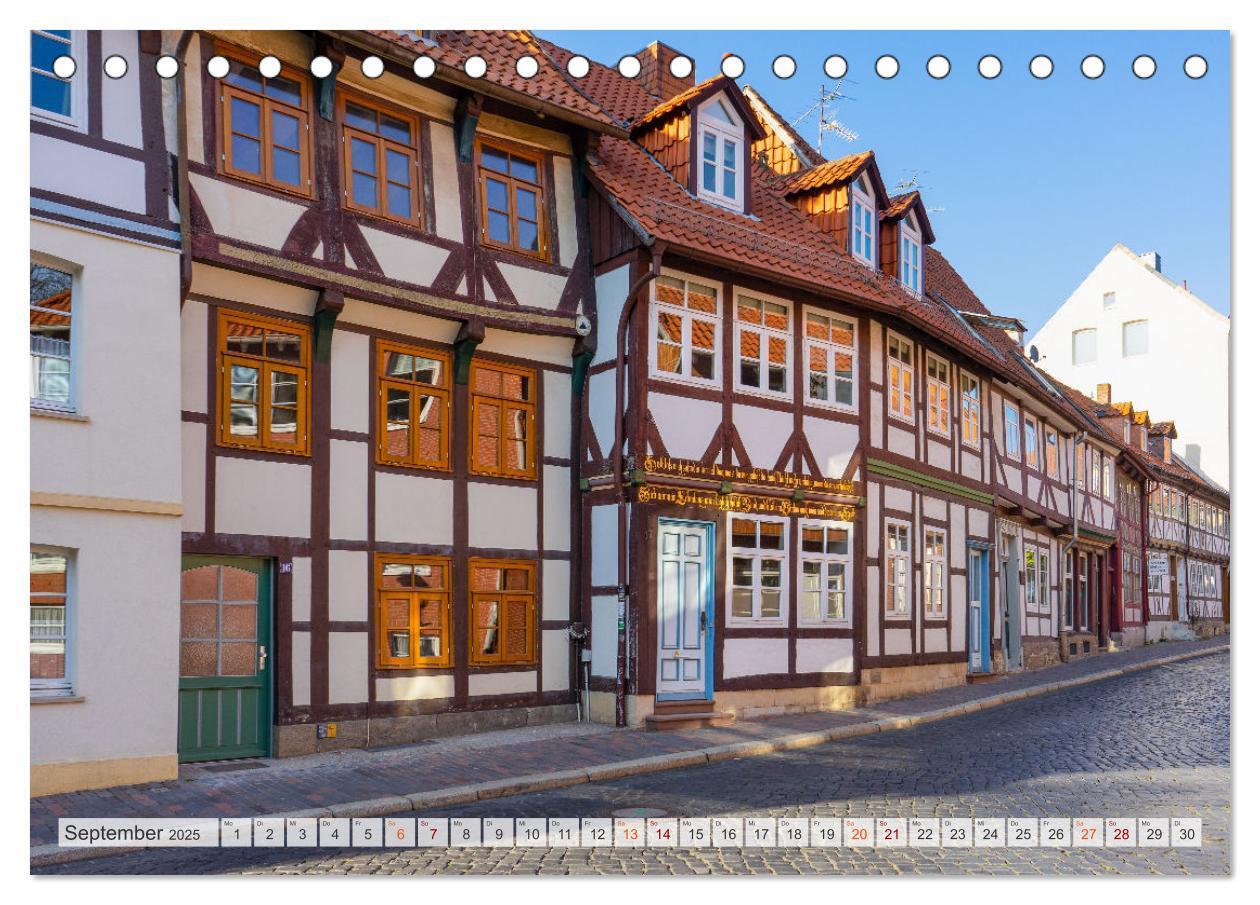 Bild: 9783435052462 | Hildesheim Impressionen (Tischkalender 2025 DIN A5 quer), CALVENDO...