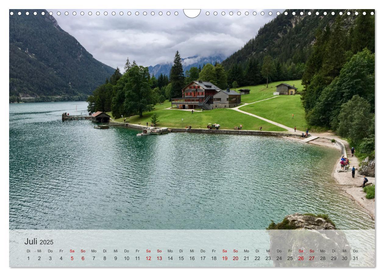 Bild: 9783457236611 | Alpenauszeit - Die Berghütten unserer Alpen (Wandkalender 2025 DIN...