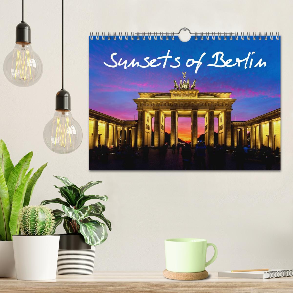 Bild: 9781325962549 | Sunsets of Berlin (Wall Calendar 2025 DIN A4 landscape), CALVENDO...