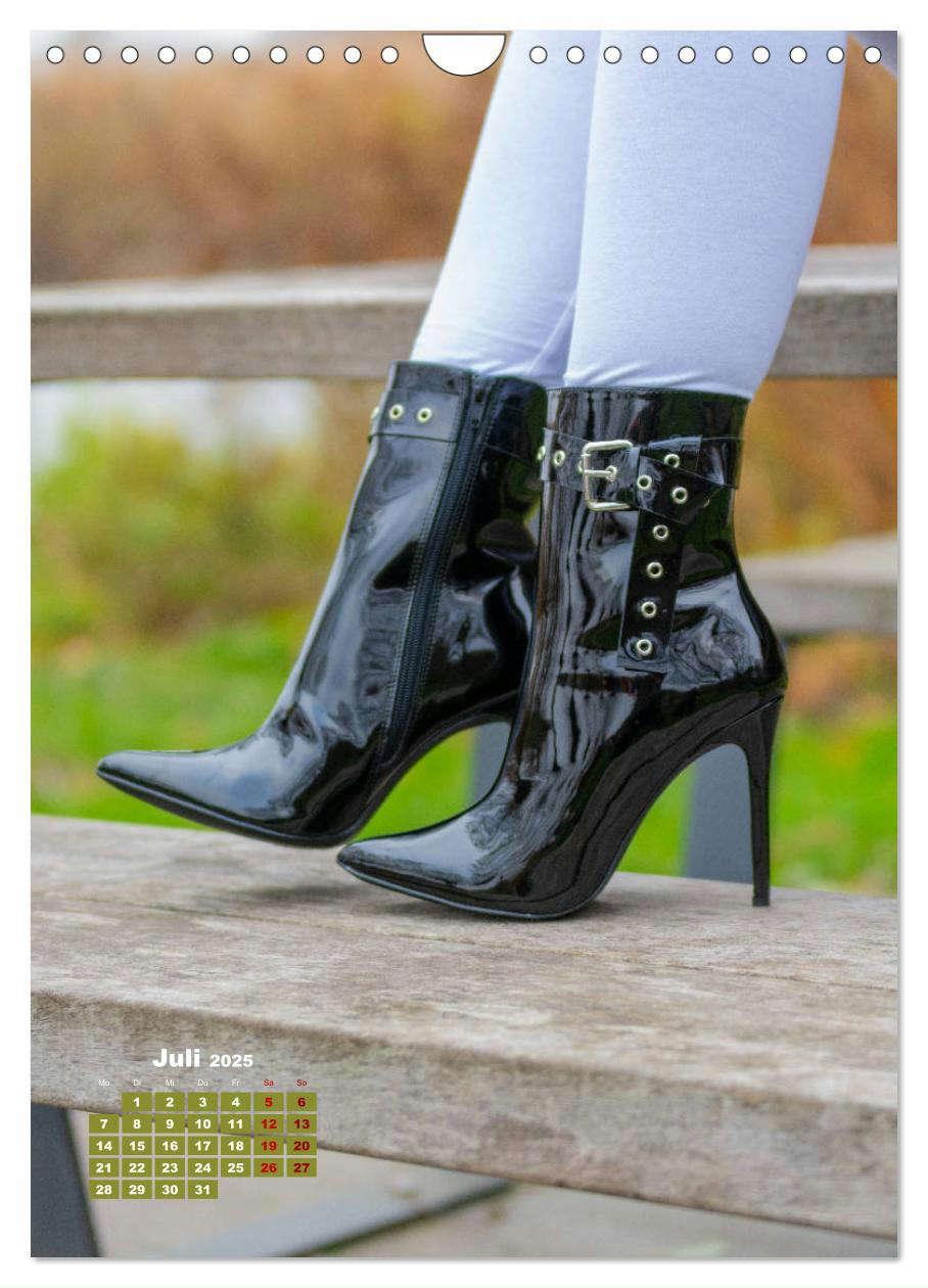 Bild: 9783435971244 | Stiefel und High Heels im Herbst (Wandkalender 2025 DIN A4 hoch),...