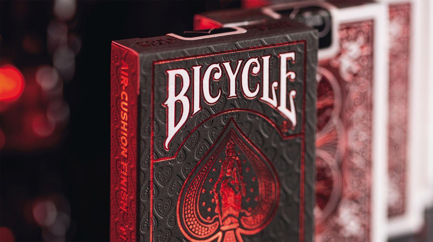 Bild: 73854024409 | Bicycle Mettaluxe Red | United States Playing Card Company | Spiel