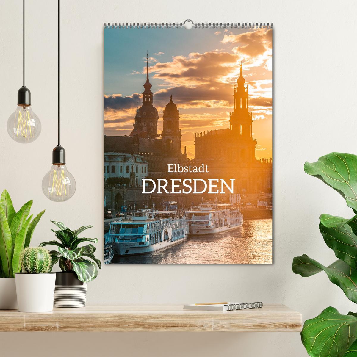 Bild: 9783435873197 | Elbstadt Dresden (Wandkalender 2025 DIN A2 hoch), CALVENDO...