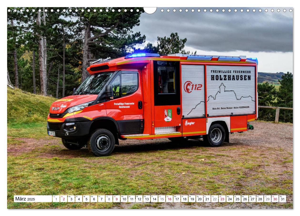 Bild: 9783435337804 | Feuerwehrfahrzeuge (Wandkalender 2025 DIN A3 quer), CALVENDO...