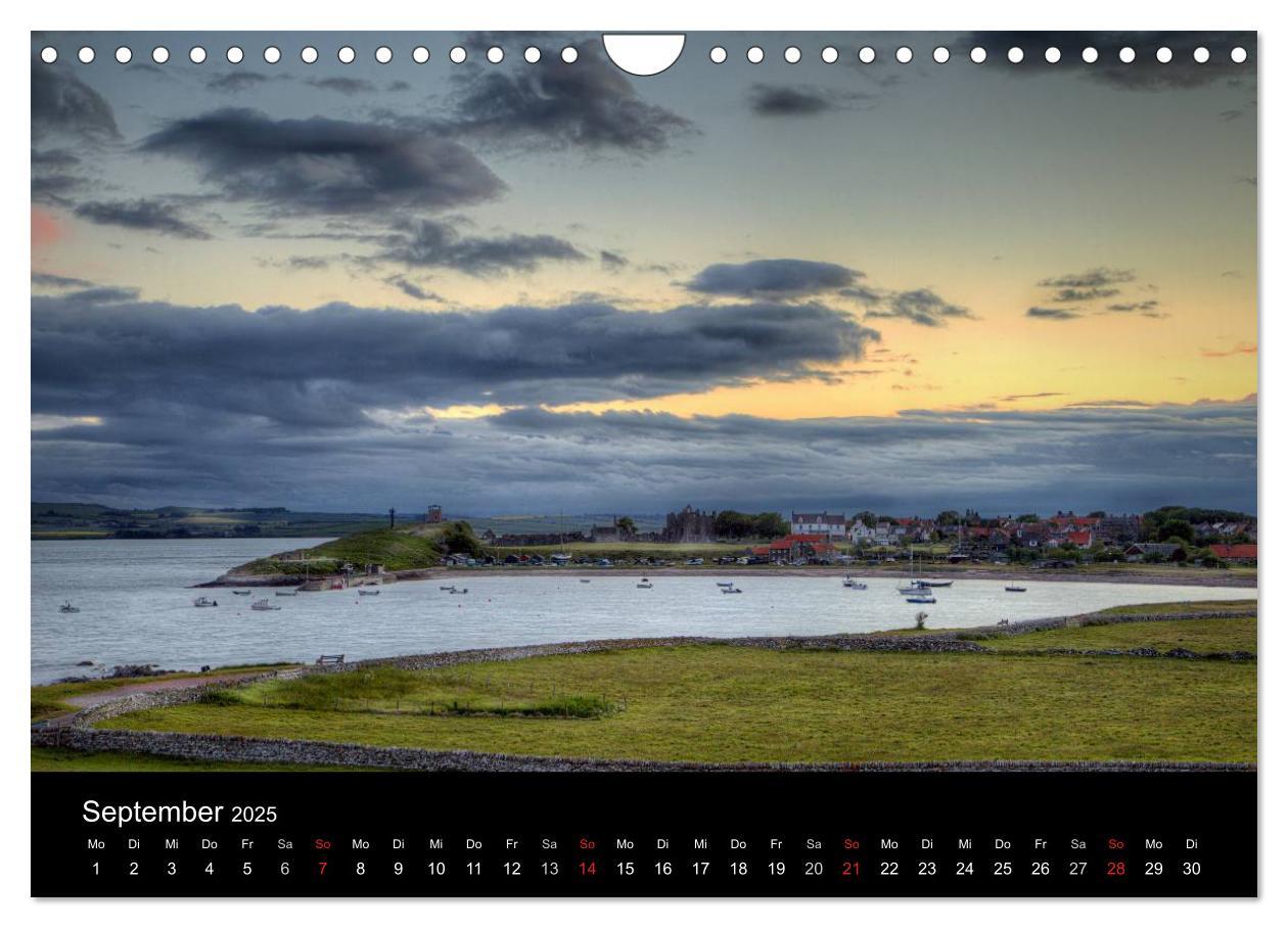 Bild: 9783435731299 | Holy Island - England (Wandkalender 2025 DIN A4 quer), CALVENDO...