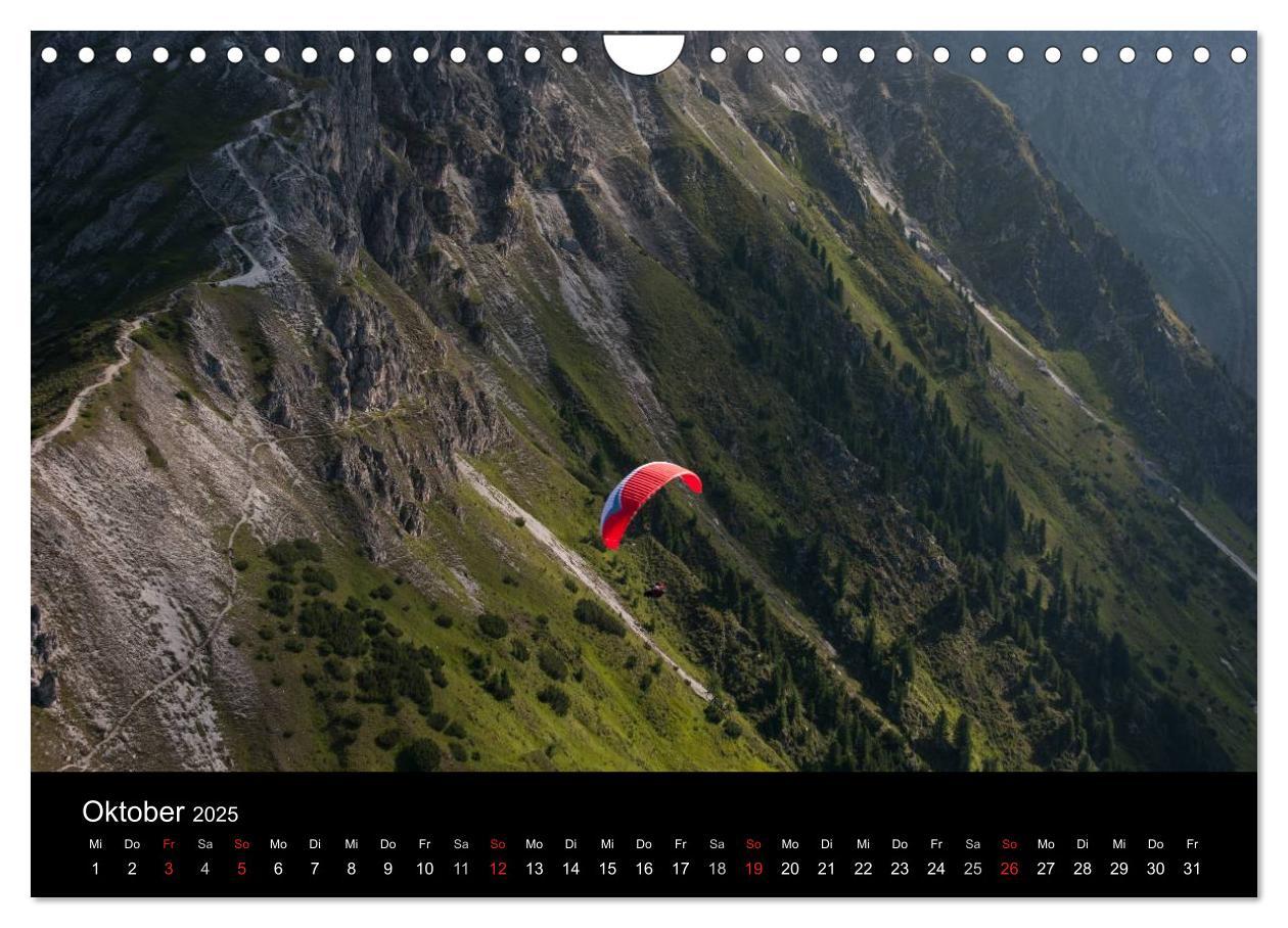 Bild: 9783435631315 | Paragliding - zwischen Himmel und Erde (Wandkalender 2025 DIN A4...