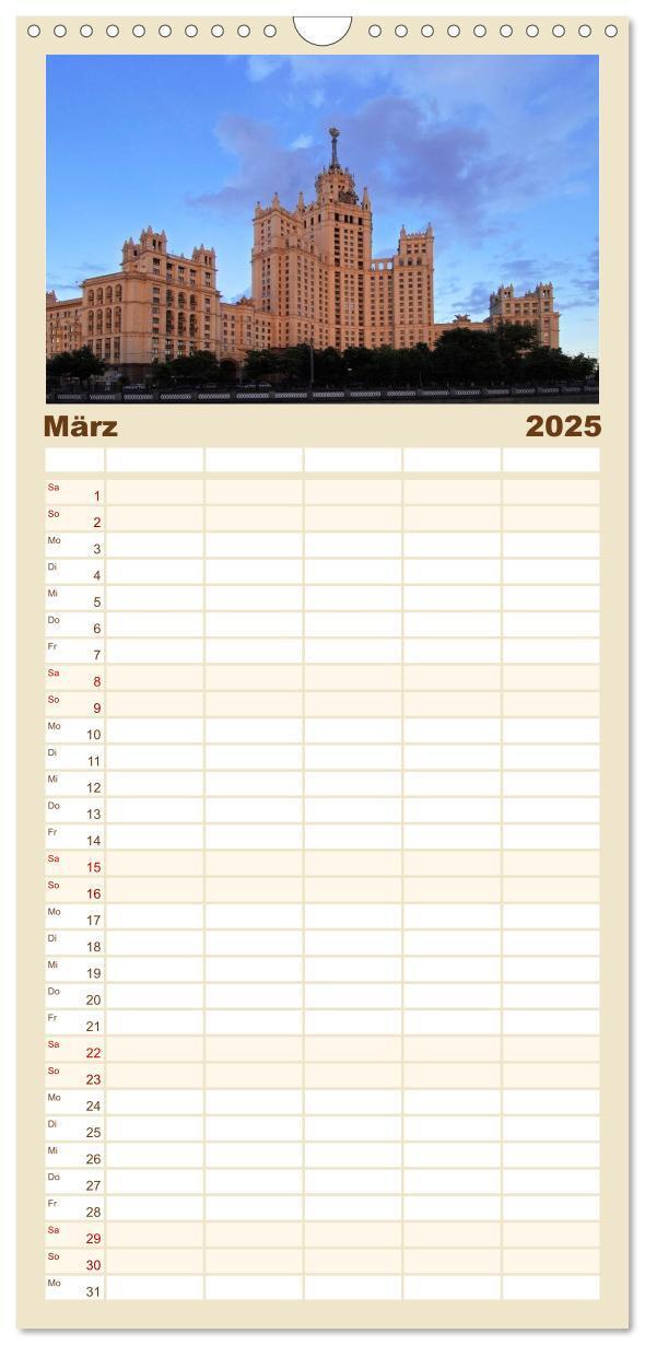 Bild: 9783457120972 | Familienplaner 2025 - Moskau mit 5 Spalten (Wandkalender, 21 x 45...