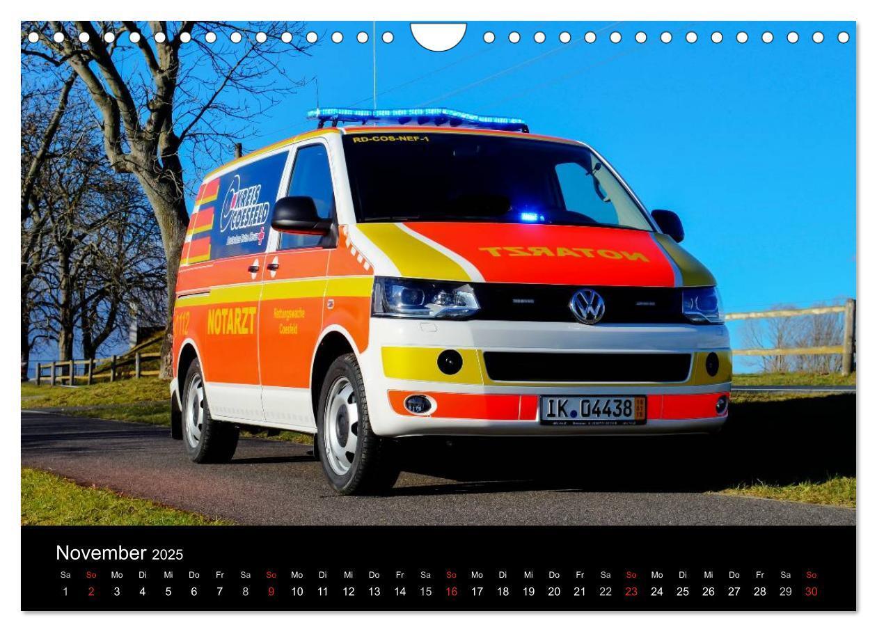 Bild: 9783435625420 | Einsatzfahrzeuge (Wandkalender 2025 DIN A4 quer), CALVENDO...