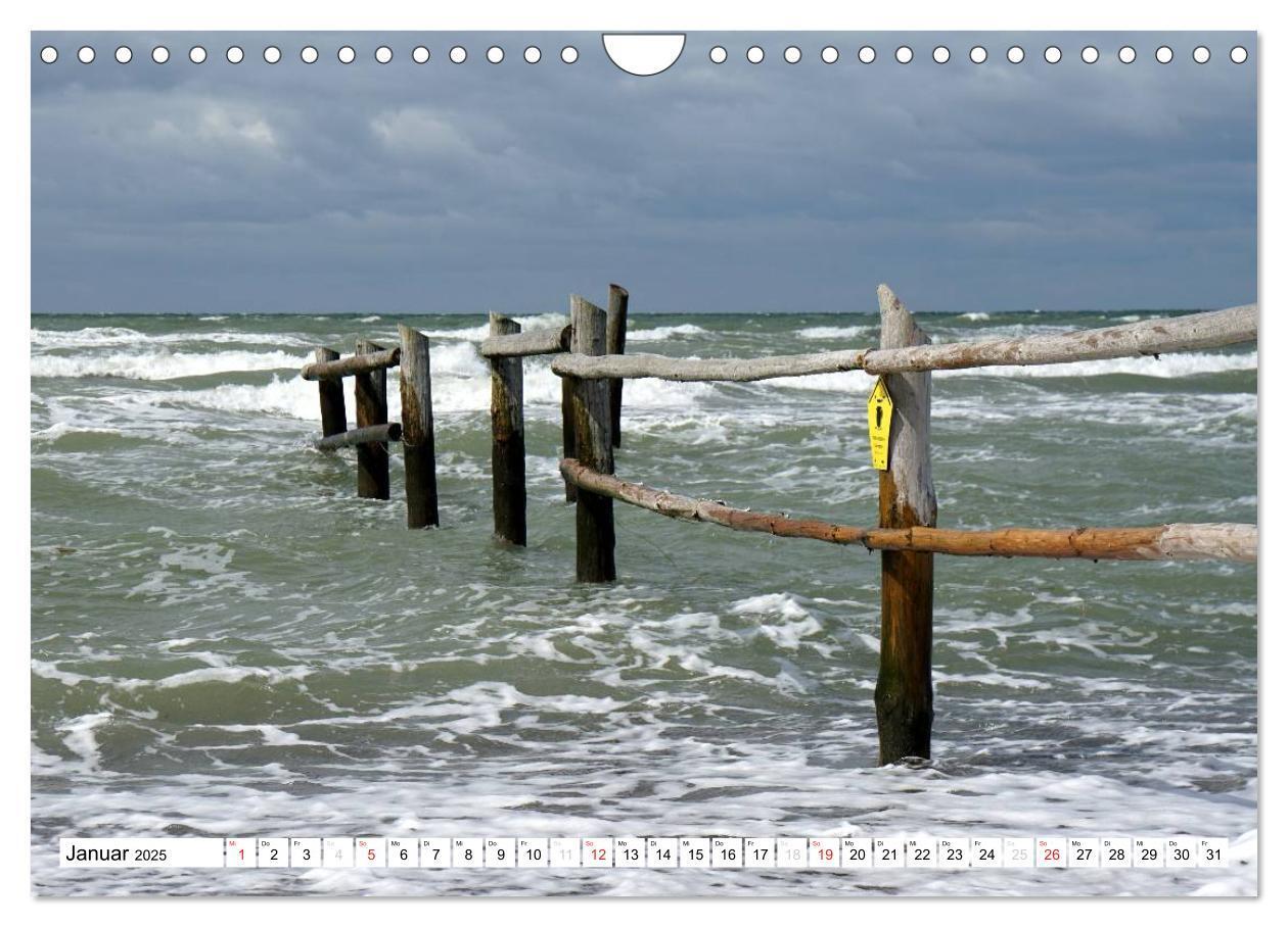 Bild: 9783435476152 | Naturschauspiel Darßer Weststrand (Wandkalender 2025 DIN A4 quer),...