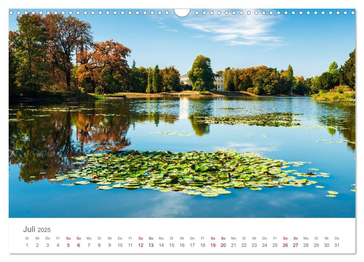 Bild: 9783435194278 | Dessau Design und ein schöner Park (Wandkalender 2025 DIN A3 quer),...