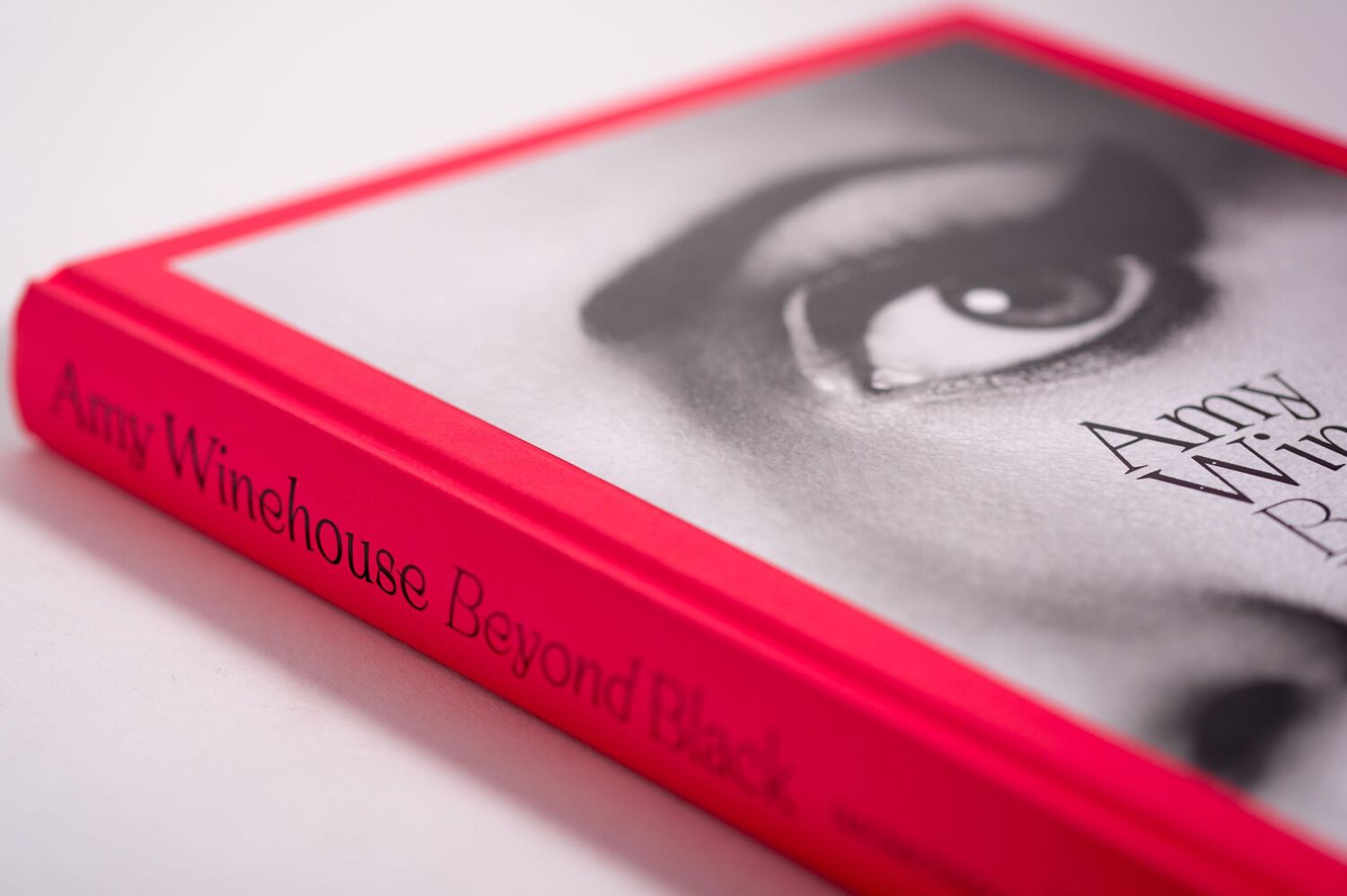 Bild: 9783791388137 | Amy Winehouse: Beyond Black | [dt. Ausgabe] | Naomi Parry | Buch