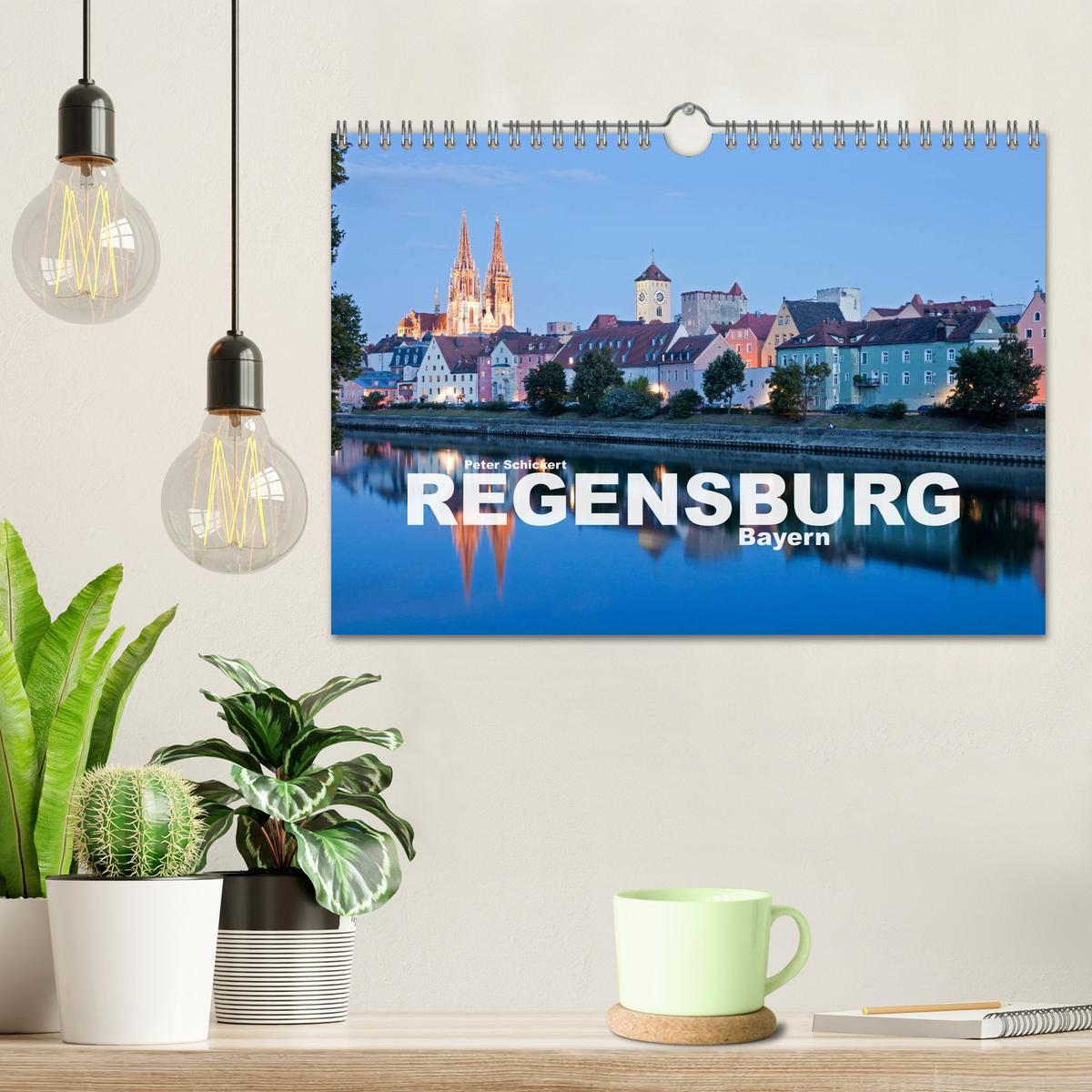 Bild: 9783435675982 | Regensburg - Bayern (Wandkalender 2025 DIN A4 quer), CALVENDO...