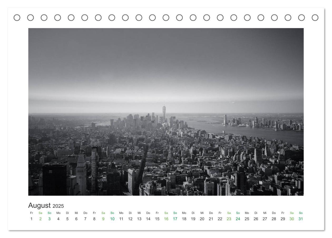 Bild: 9783435374489 | New York in schwarz weiss (Tischkalender 2025 DIN A5 quer),...