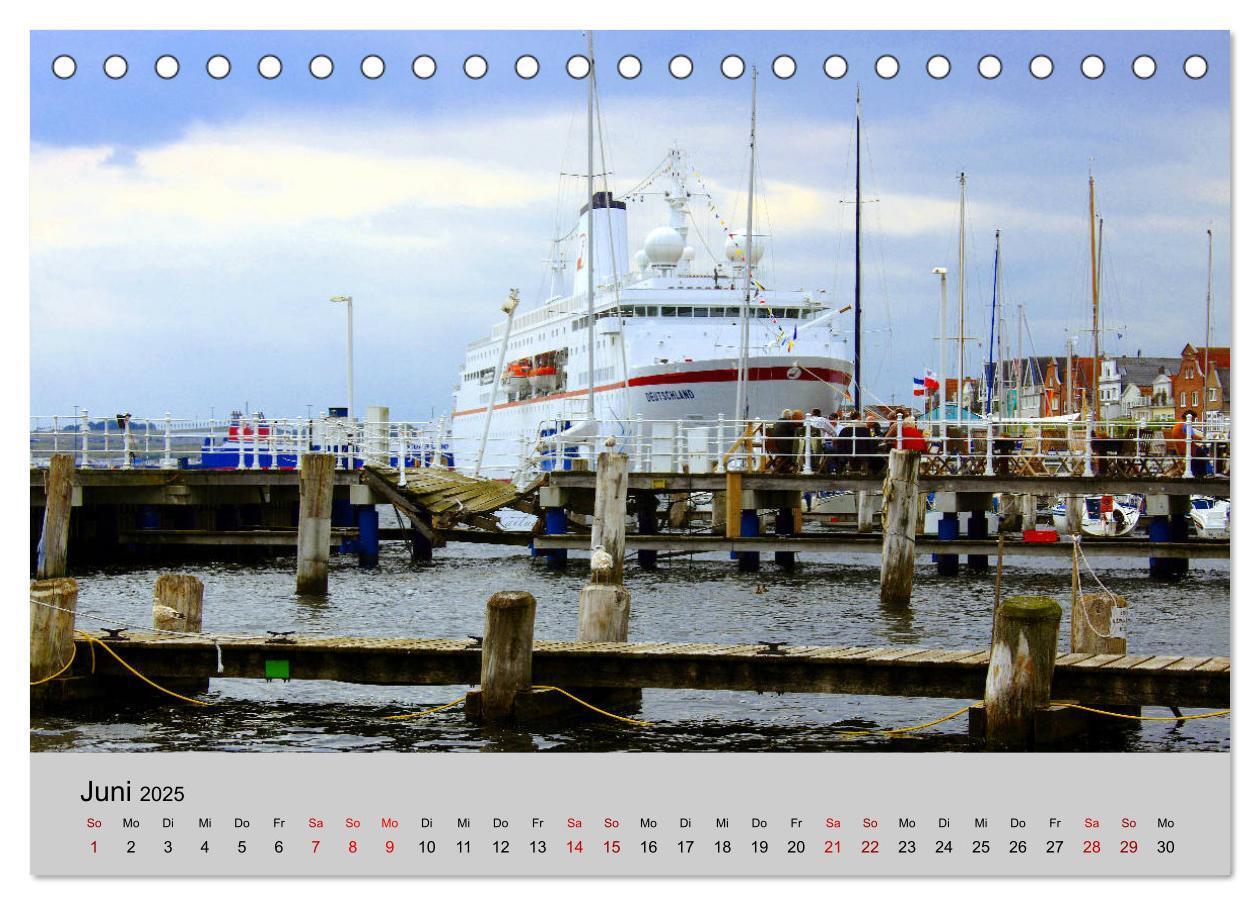 Bild: 9783435402311 | Travemünde maritim (Tischkalender 2025 DIN A5 quer), CALVENDO...